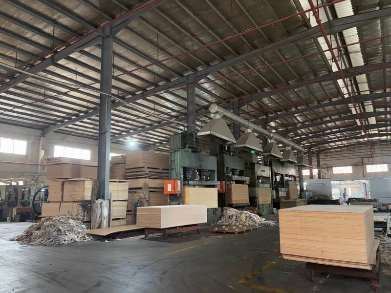 Dongguan Lingfeng Wood Industry Co., Ltd. निर्माता उत्पादन लाइन